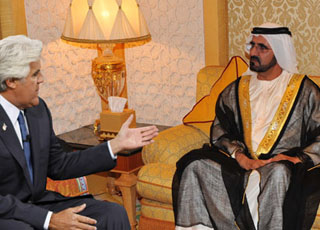 “بالصور” جاي لينو يبيع مجموعة من سياراته للشيخ محمد بن راشد وعبدالله بن زايد ب3 مليار ريال