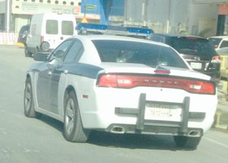 رسمياً المرور السعودي يستخدم دودج تشارجر 2014 في المتابعة وملاحقة المخالفين والمفحطين