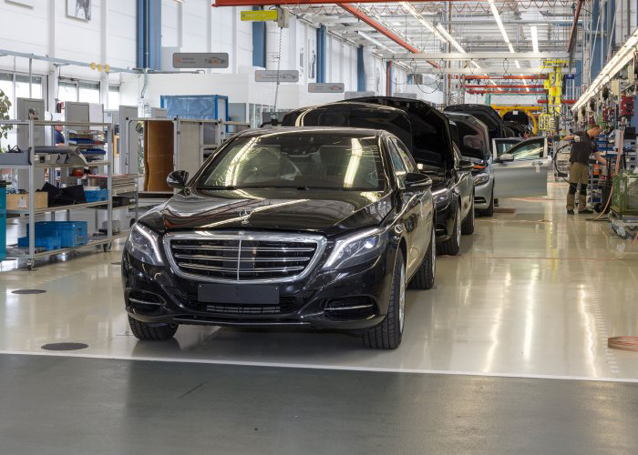 “بالصور” مرسيدس تبدأ تصنيع فئة اس كلاس مضادة للصواريخ و”الارهابيين” على حد قولها!