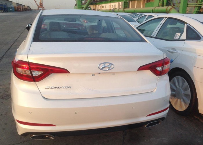 حصرياً وصول أول دفعة هيونداي سوناتا 2015 الجديدة كلياً الى ميناء الدمام + الألوان الجديدة