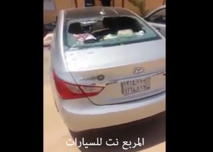 "بالفيديو" شاهد انفجار داخل سيارة مواطن بسبب علبة "بخاخ" في حرارة الشمس 3