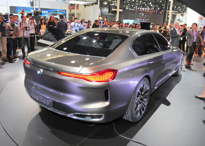 بي ام دبليو الفئة السابعة 2015 "RWD7" ستكون سيارة المستقبل الاخف وزناً BMW – المربع نت