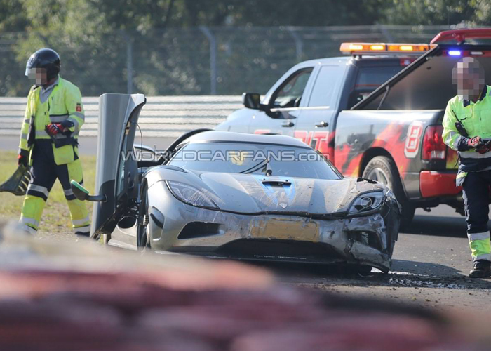“بالصور” سيارة كوينيجسيج اجيرا ار الغامضة تتعرض لحادث سري في حلبة نوربورغرينغ الألمانية