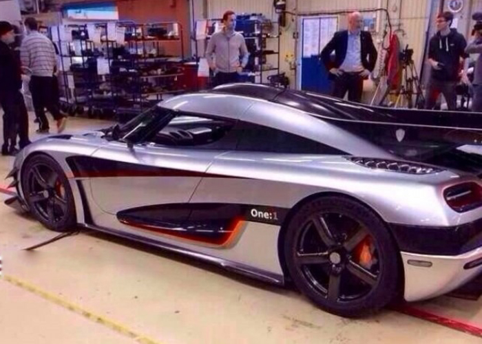 “بالصور” اول ظهور لسيارة كوينيجسيج ون 1 الجديدة Koenigsegg Agera One:1