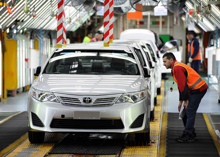 “وزارة التجارة”: استدعاء 320 ألف سيارة تويوتا لوجود خلل في “الفرامل” ومثبتات السرعة