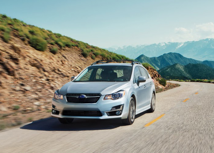 سوبارو امبريزا 2015 تعلن عن تحسينات متوسطة لسيارتها “صور ومواصفات” Subaru Impreza