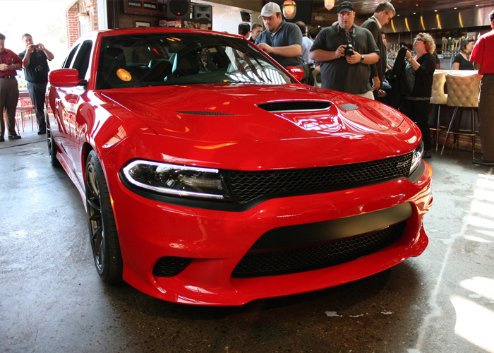 اسعار دودج تشارجر SRT هيلكات 2015 رسمياً بجميع الفئات والمواصفات Dodge Charger