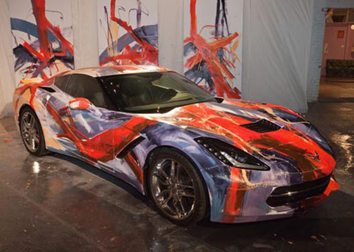 معرض كورفيت ستينجراي الجديدة يجمع مبلغ 400 ألف دولار Corvette Stingray