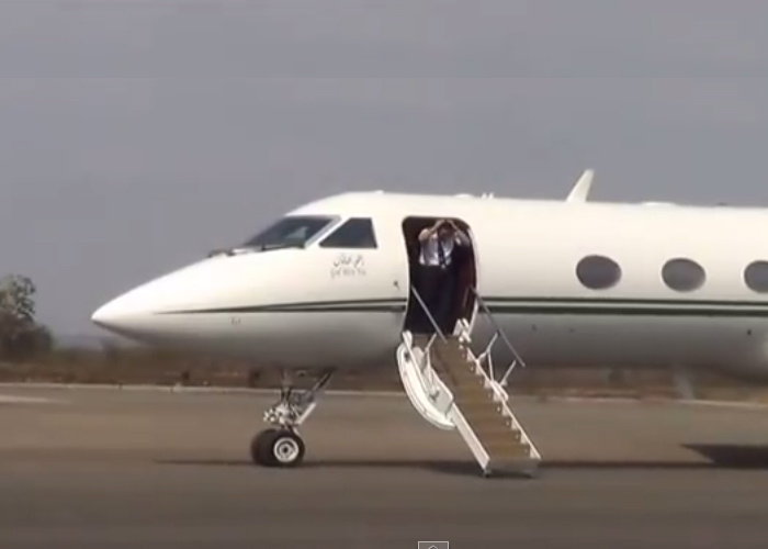 “بالفيديو” مقاتلات تطارد طائرة وفد سعودي رسمي بأجواء إندونيسيا