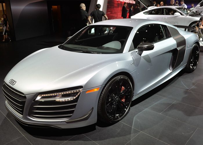 اودي Audi R8 2015 تظهر بمحرك V10 وقوة 570 حصاناً “صور ومواصفات”