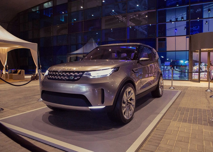 “بالصور” لاندروفر ديسكفري سبورت 2015 تصل الى دول الخليج وبالتحديد الى “دبي”