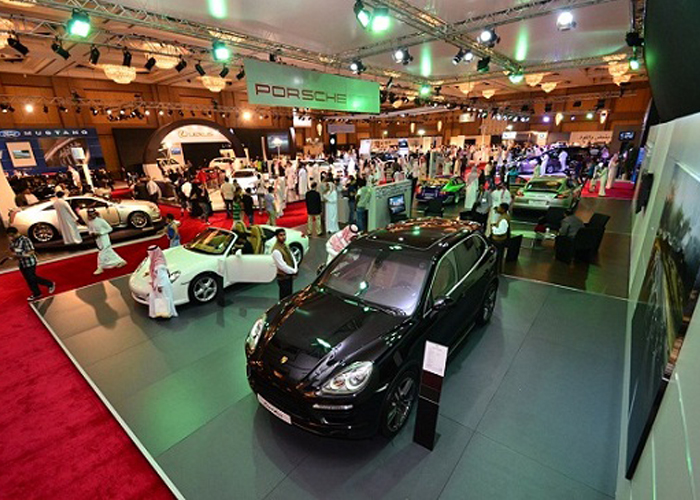 “وزارة التجارة” تُلزم معارض السيارات بعرض المواصفات والأسعار