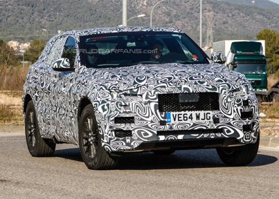 رصد جاكوار F-Pace الجديد كلياً لأول مره بتصميمه النهائي Jaguar F-Pace