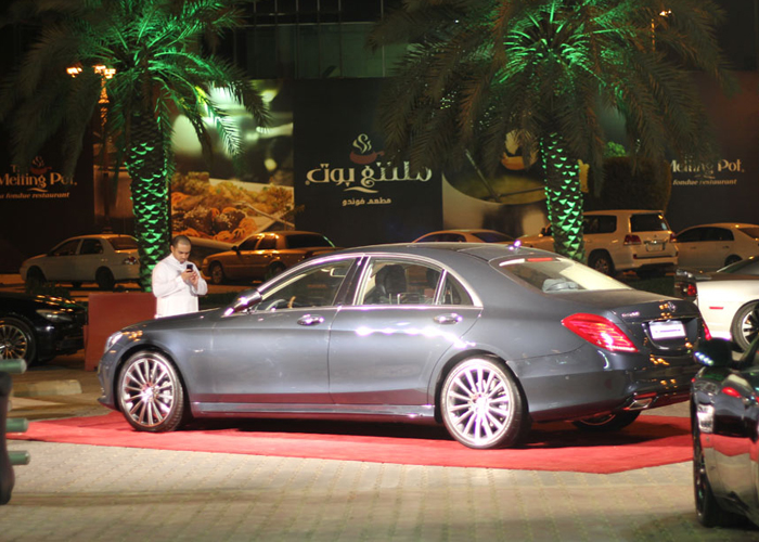 “تقرير مصور” شاهد اقوى 10 سيارات سيدان فاخرة في دول الخليج
