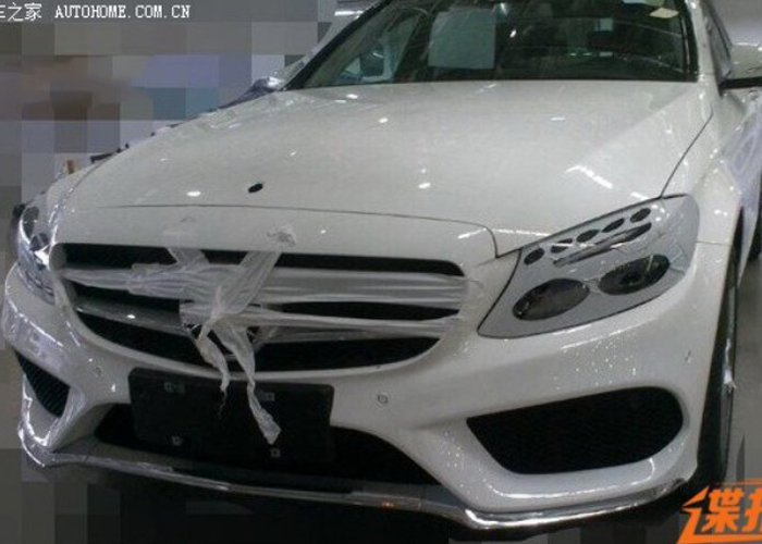 “بالصور” مرسيدس سي كلاس ال تستعد للكشف عن نفسها في معرض بكين للسيارات C-Class L