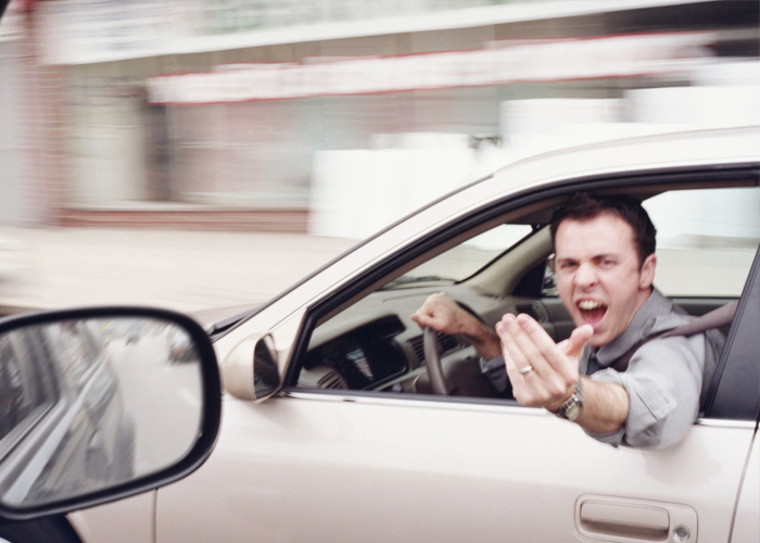 “نصيحة اليوم” اعتبر كل السائقين الآخرين متهورين وتصرف على هذا الأساس