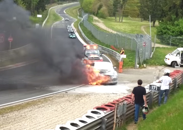 “فيديو” شاهد نيسان GT-R تحترق اثناء السباق في حلبة نوربورغرينغ الالمانية