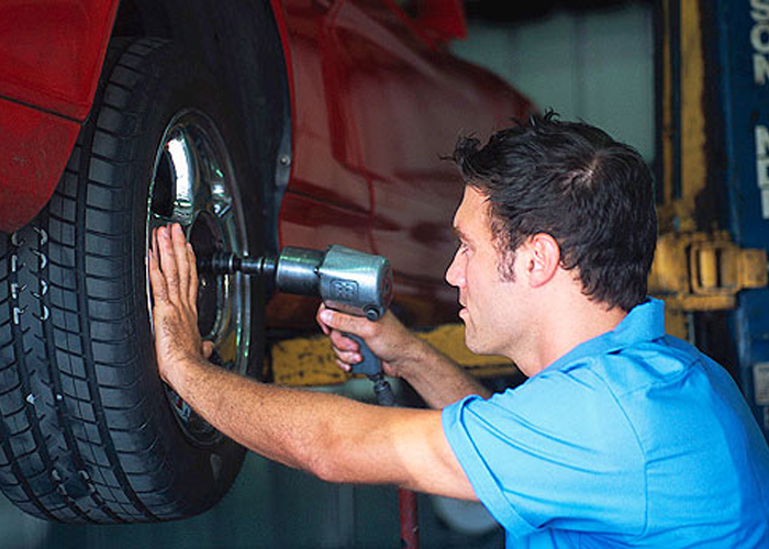 “نصيحة اليوم” شاهد على ماذا يدل الشعور بإهتزازات في سيارتك اثناء القيادة