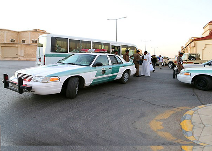 “عاجل”: ابتداءً من اليوم قطع الإشارة الحمراء وعكس السير “جريمة كبيرة” تقضي بترحيل المقيم وسجن المواطن