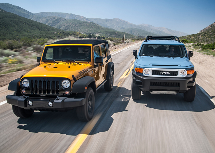“مقارنة” تويوتا اف جي Vs جيب رانجلر “صور ومواصفات” + التصويت