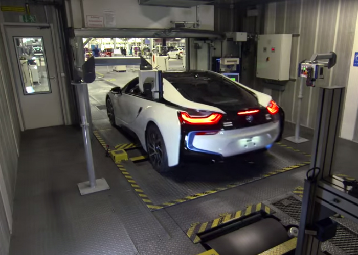 “فيديو” بي ام دابليو I8 خلال اختبارها في مصانع المانيا BMW i8