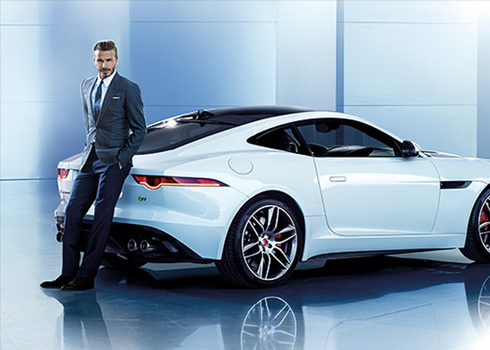 “بالصور” ديفيد بيكهام يقود حملة اعلانية لسيارات جاكوار الجديدة