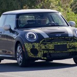 ظهور سيارة ميني كوبر JCW 2015 بتمويهات خفيفة MINI Cooper 2