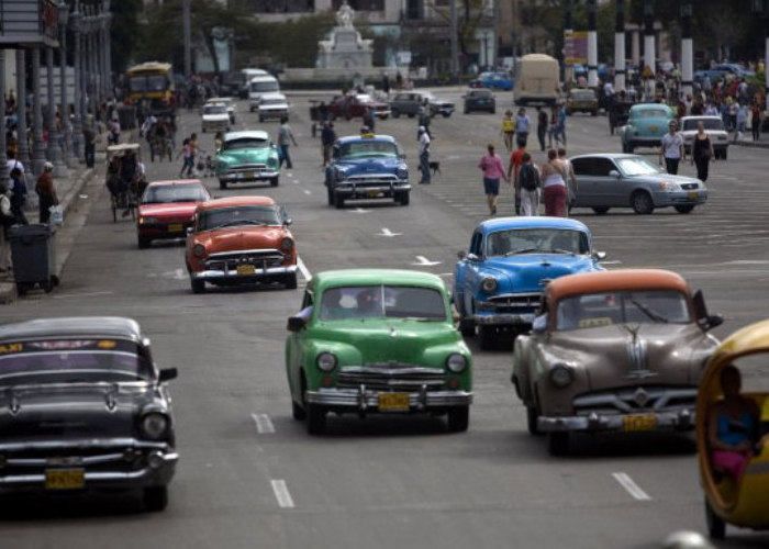 “بالصور” تعرف على الدولة التي بيعت فيها 50 سيارة فقط خلال 6 أشهر