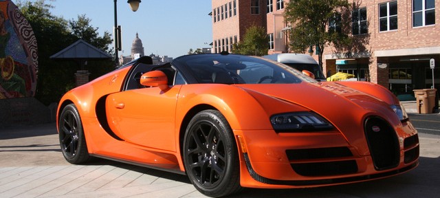 سيارة بوجاتي فيرون Bugatti Veyron تتحول الى “سيارة المشاكل” على صاحبها